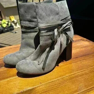 Gray Womens Heeled Boot Size 10